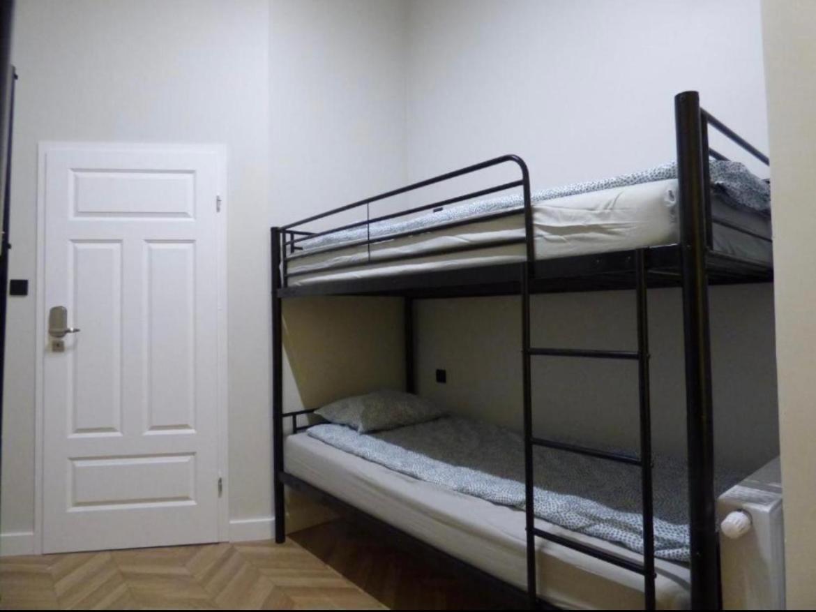 Gingerbread Hostel ทอรูน ภายนอก รูปภาพ